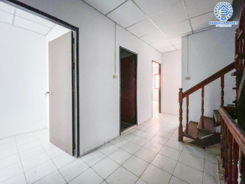 *****ทาวน์โฮมมือสองย่านนนทบุรี ม.ชุมชนวัดสำโรง บางกรวย-ไทรน้อย เนื้อที่กว้างขวางถึง 23.4 ตร.ว. ฟังก์ชัน 3 ห้องนอน 3 ห้องน้ำ 1 ที่จอดรถ บ้านทำเลดี เพียง 10 นาทีก็ถึงรถไฟฟ้าสายสีแดง "สถานีบางบำหรุ" ราคาถูดที่สุดในโครงการ! ห้ามพลาด!